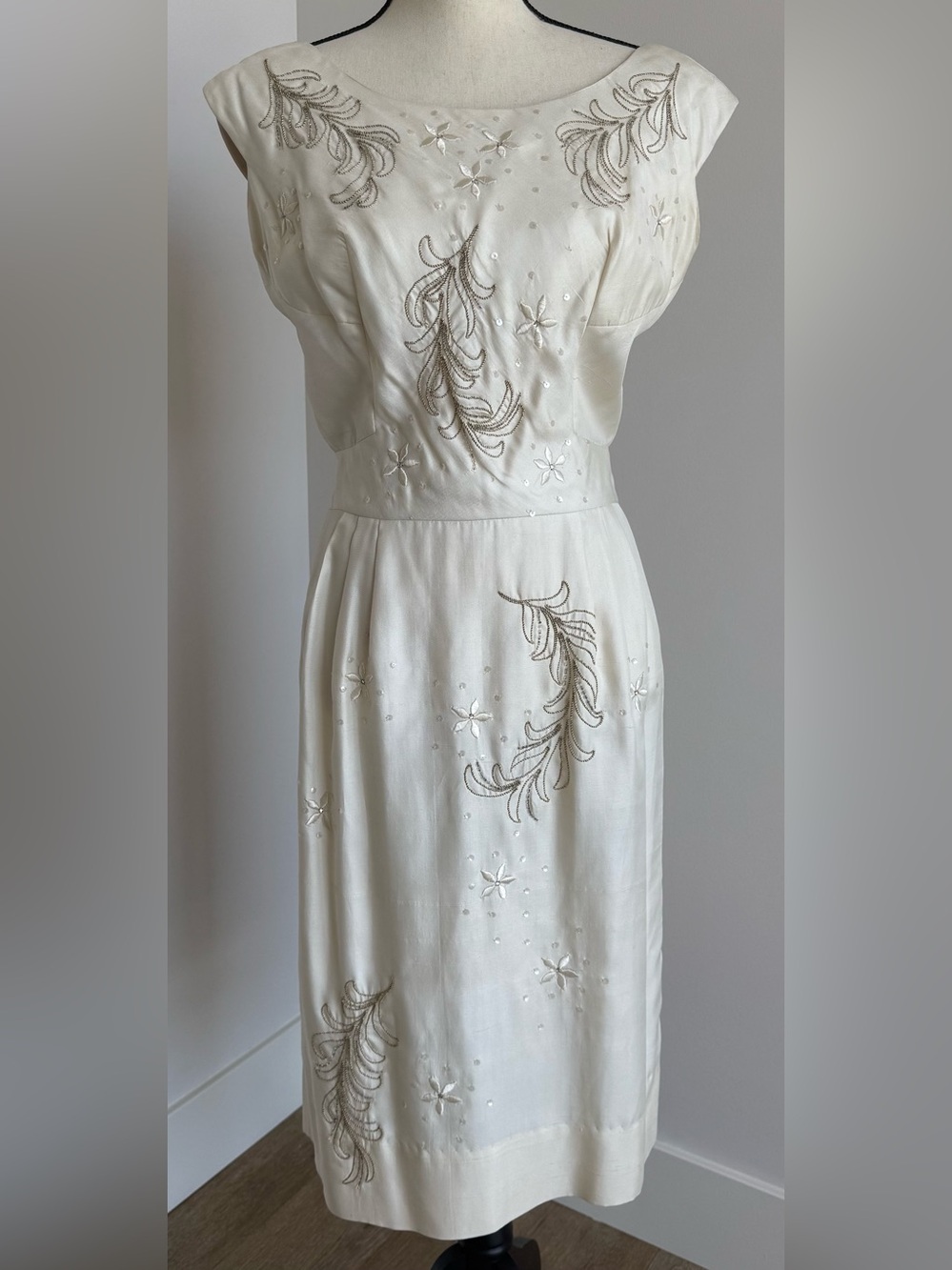 Vintage Ivory Silk Shantung Embroidered Dress, Bow Back, Sz S